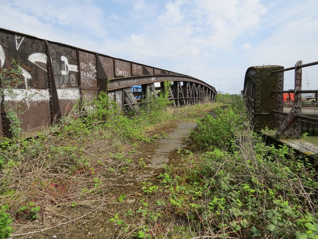 Picture of disused and derelict railway bridge in Canning Town by the River Lea